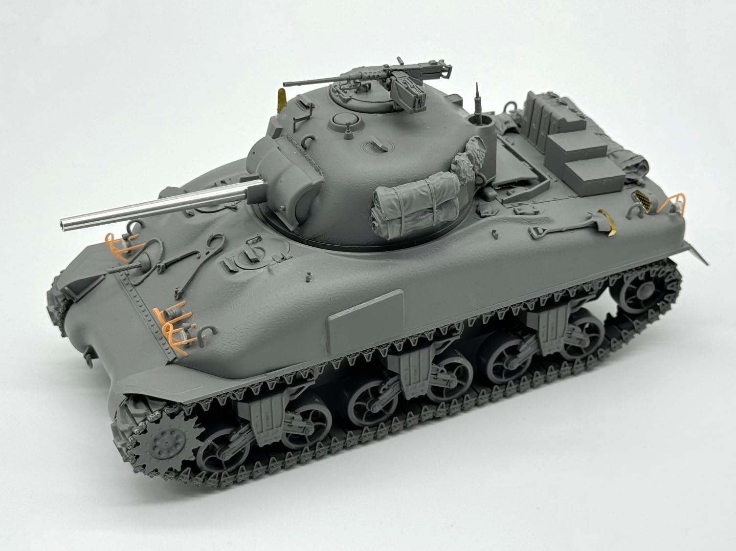 ボーダーモデル1/35シャーマン完成品 76mm砲を搭載した「M4A1シャーマン」の1/35スケールキットとそれに最適